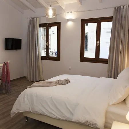 Πανσιόν Shalom Luxury Kondilaki 3*